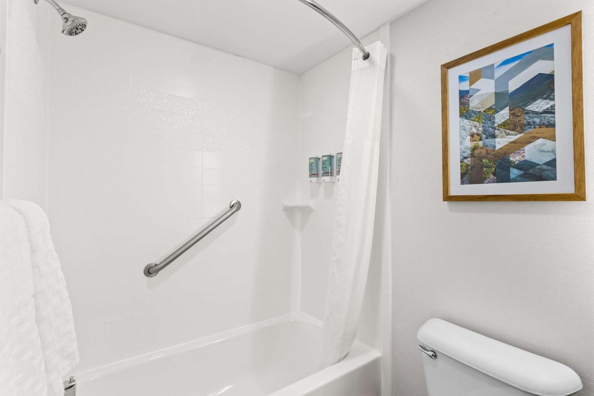 Western West Lebanon-hanover Hotel 3*